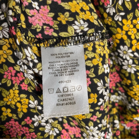 LOFT Floral V Neck Blouse - Picture 3 of 5